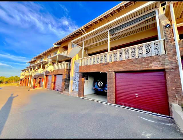 3 BEDROOM TOWNHOUSE TO LET IN UMKOMAAS